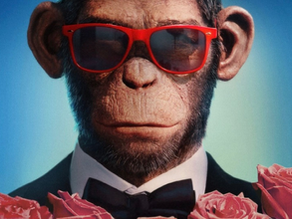 Imagem promocional do filme Better Man (2025), mostrando um chimpanzé antropomórfico vestido com smoking e gravata borboleta, usando óculos escuros vermelhos e segurando um buquê de rosas, simbolizando Robbie Williams