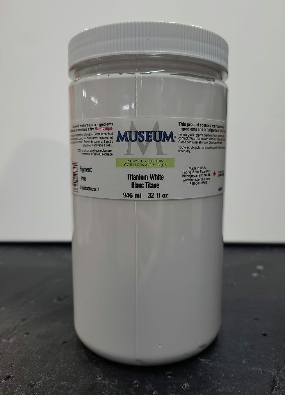 Museum Acrylic Paint 946ml