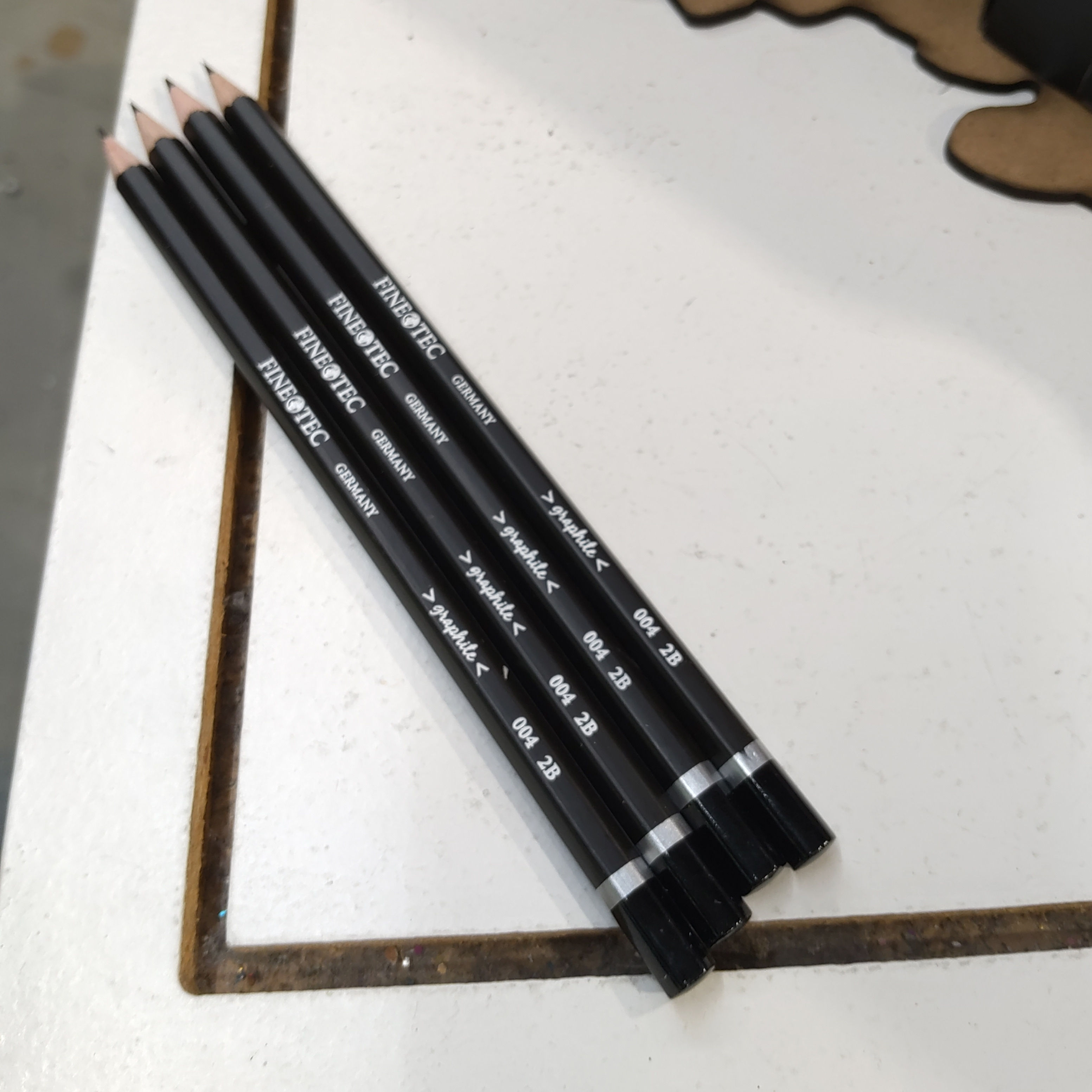 Finetec 2B Graphite Pencils