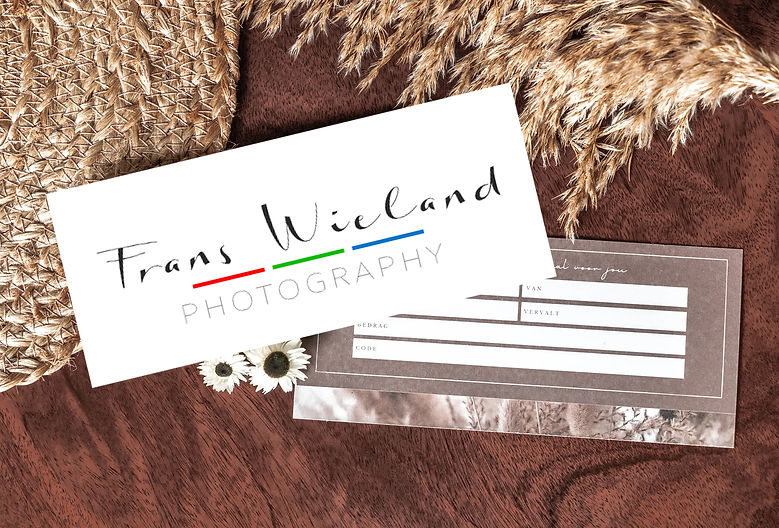 Cadeaukaart met logo variabel bedrag.jpg