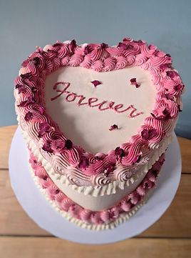 Heart shaped engagement cake_edited.jpg