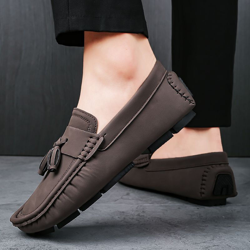 Thumbnail: New fringe men's bean shoes comfortable trend 