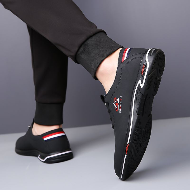 Thumbnail: Men's casual shoes new breathable deodorant white