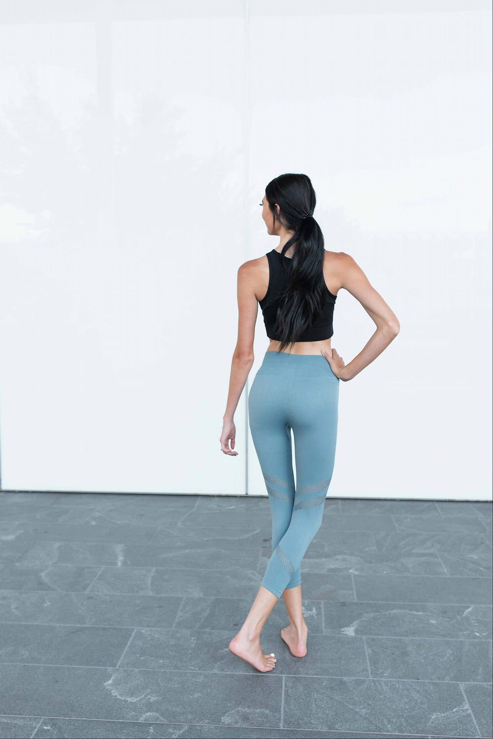 Thumbnail: Active Vented Mesh Design Capri Fitness Leggings Musa