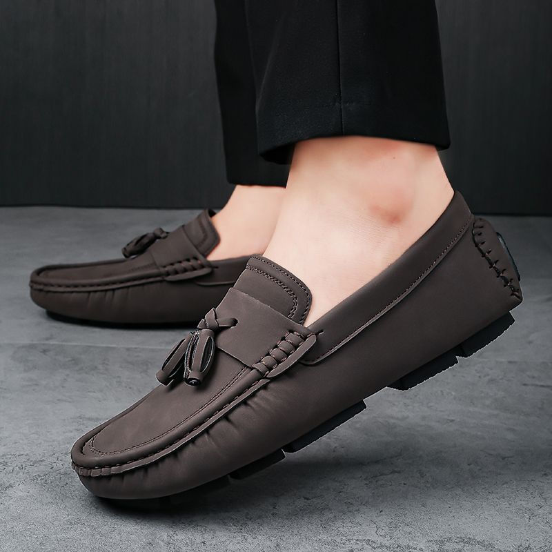 Thumbnail: New fringe men's bean shoes comfortable trend with a slip-on loafers