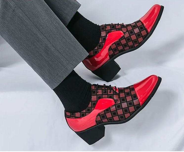 Thumbnail: New men's large size increase business formal pointed leather shoes 