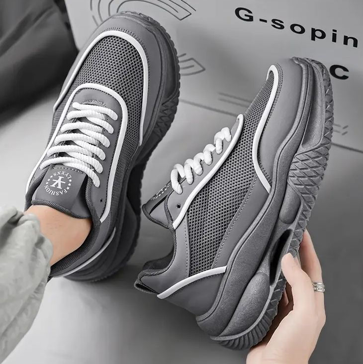 Thumbnail: New men's shoes comfortable breathable mesh surface 