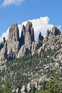 vanlifephoto needles highway 9.1.22.jpg
