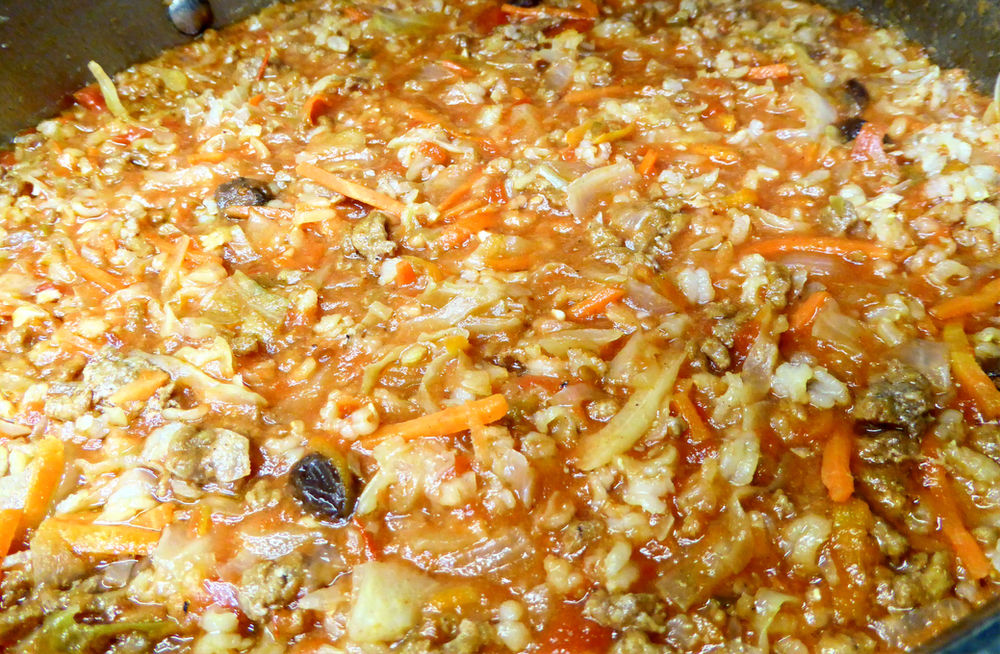 What to Do With Cole Slaw Mix? Make Cheap And Good Lazy Cabbage Soup