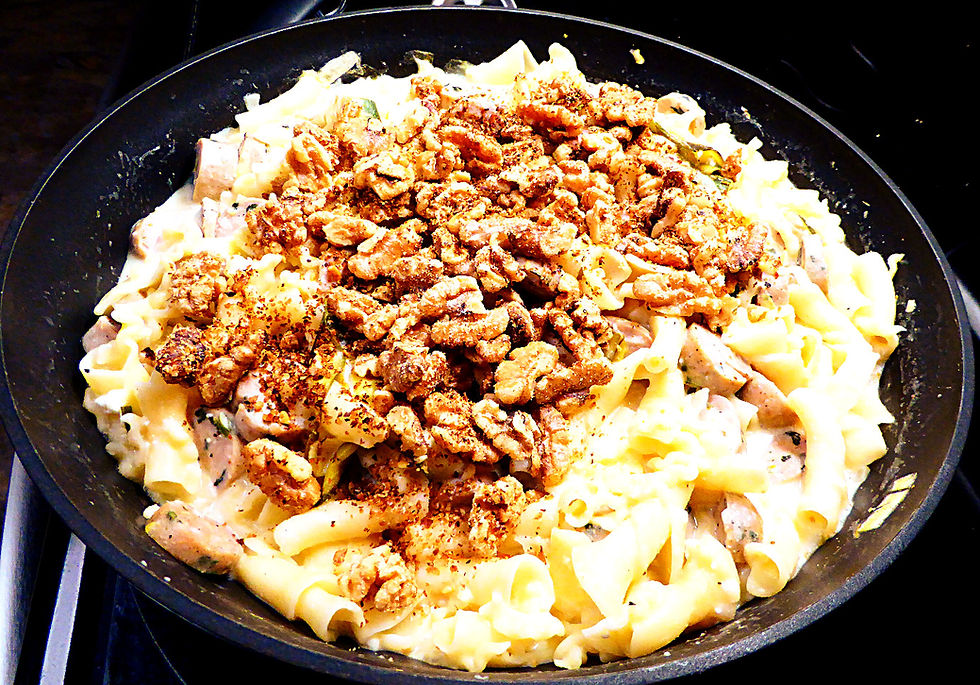 Make a Fancy, Quick, and Inexpensive Dinner With Pasta, Chicken Sausage and Zucchini