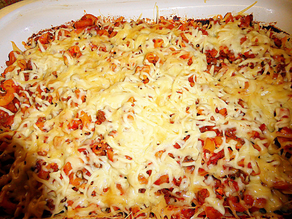 How to Make an Easy, Inexpensive Macaroni and Ground Beef Casserole in Your Slow Cooker