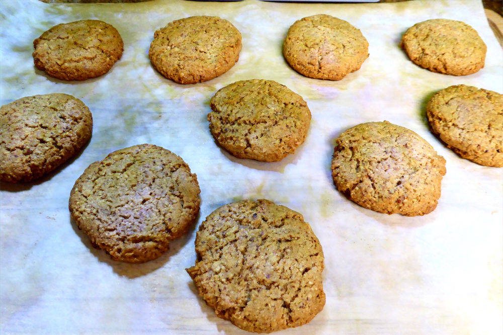 Air Fryer Almond Cookies Crisp and Chewy