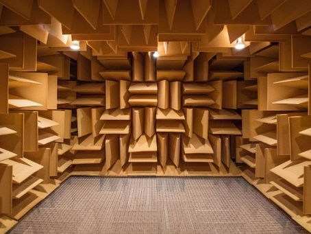 Buscamos silêncio, mas não é pra tanto - Câmara Anecóica