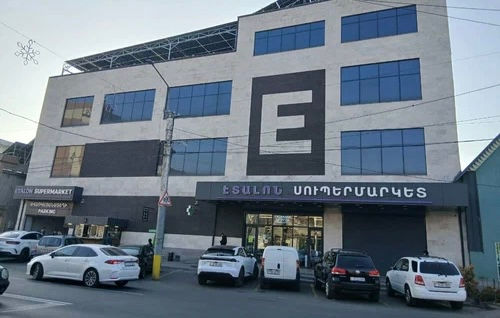 "Etalon" supermarket