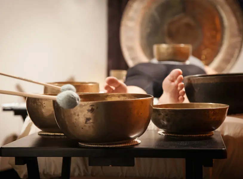 Yoga Nidra y Sonoterapia (un viernes al mes)