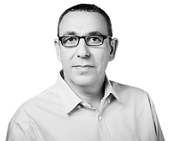 Gadi Peretz black & White Picture