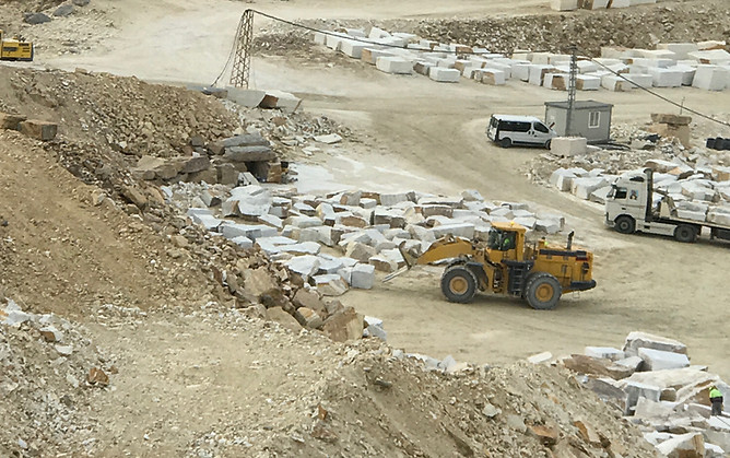 Mining of natural stone in Italy