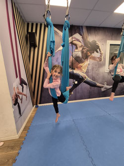 WhatsApp Image 2025-11-13 at 19.08.27