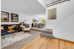 2425 Desert Flower Entry