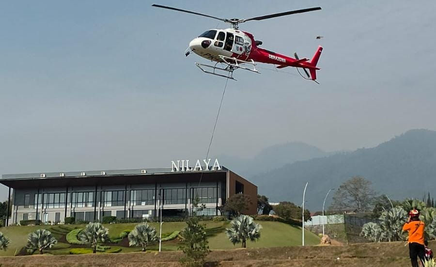 Bromo - Lawu Padam, Tim BPBD Jatim Kini Gencarkan Water Bombing di Karhutla Gunung Buthak Malang dan Gunung Kawinajang Blitar