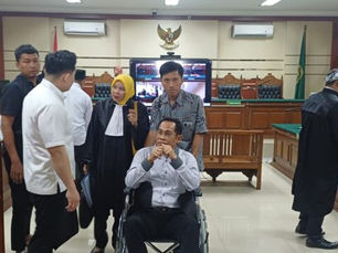 Hudiono, Jalani Sidang di Pengadilan Tipikor Surabaya Tanpa Dilakukan Penahanan