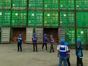 Suku Cadang Moge, Kosmetik & Miras Tak Bertuan Tertahan di Teluk Lamong Pakar Unair Dorong Bea Cukai Kejar Big Bos Impor Ilegal