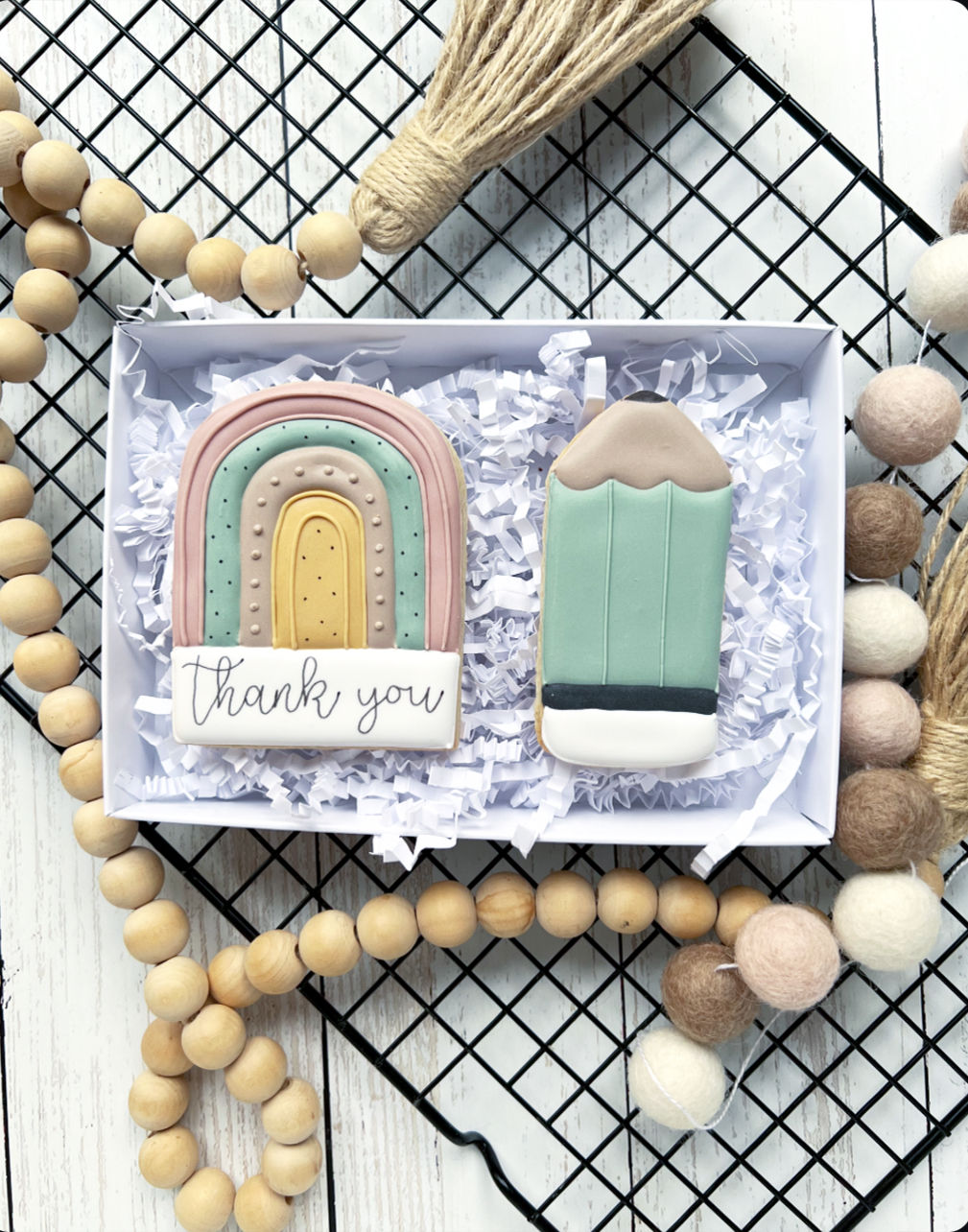 The Thank You Rainbow Biscuit Set