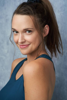 Arika Nash Headshot 3.jpg