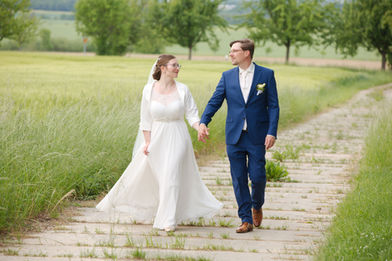 Hochzeitsfotograf Löbau Feierscheune Brautpaarshooting Natur