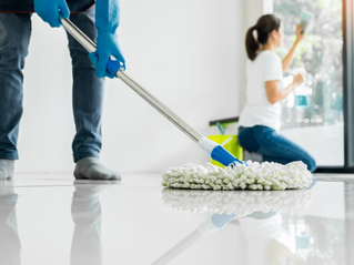 A professional cleaner from Co-Tasker, booked in Dortmund, sanitizing and tidying up your home. Get in touch for all cleaning needs, from light maintenance to deep cleaning!