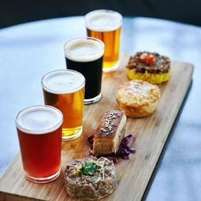 Cervejaria Quatro Poderes celebra O Dia Mundial da Cerveja com  realização de  eventos gastronômicos