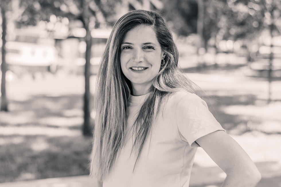 Portrait d'Amélie de Langautier consultante en médiation et communication culturelle