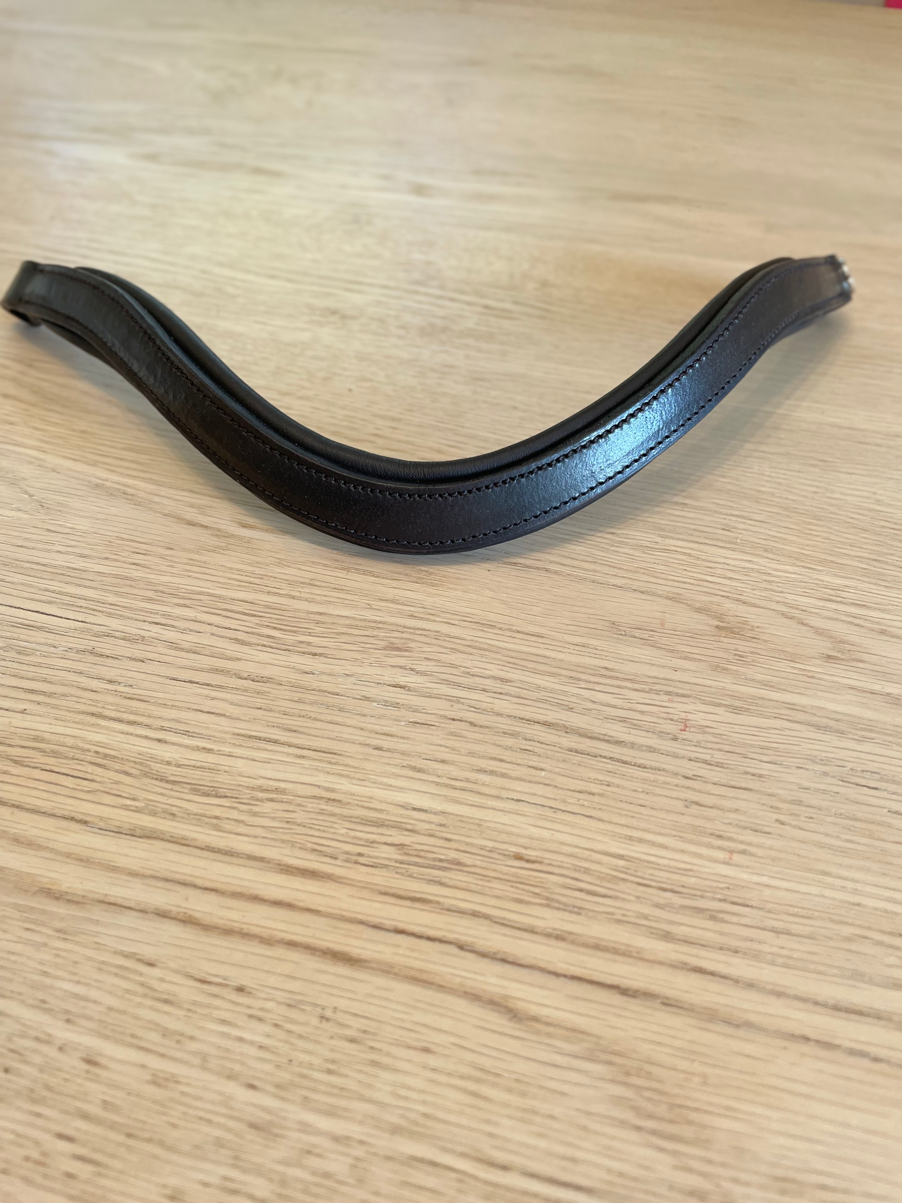 UBRUKT. Svart pannereim med myk padding str COB fra FF