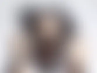 El Alfa se burla de su “calvicie” para promocionar nuevo álbum