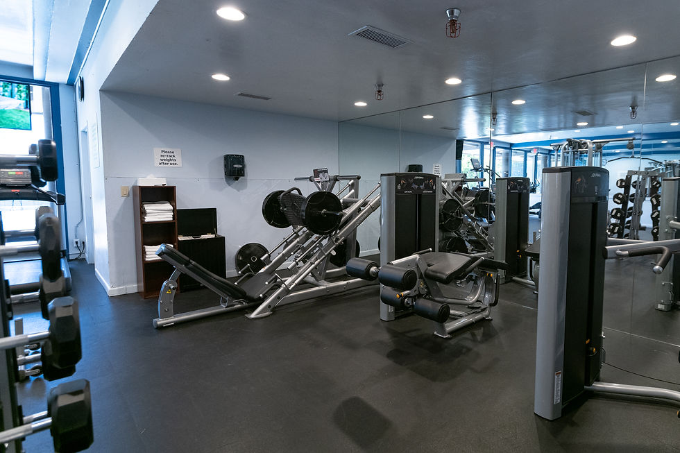 Riviera-Oaks-Resort & Racquet-Club_Amenities_fitness-center_machines_2022-1 (2)
