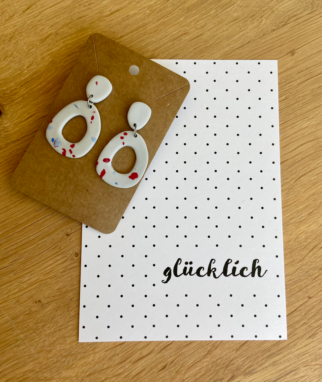 LucyundLila Design – Handgefertigte, leichte und hypoallergene Ohrringe online entdecken