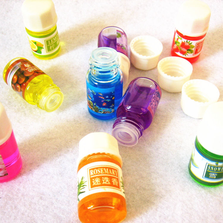 Thumbnail: Plant essential oil