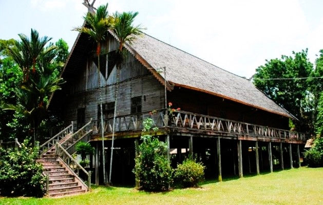 Dayak Långhus, Kalimantan
