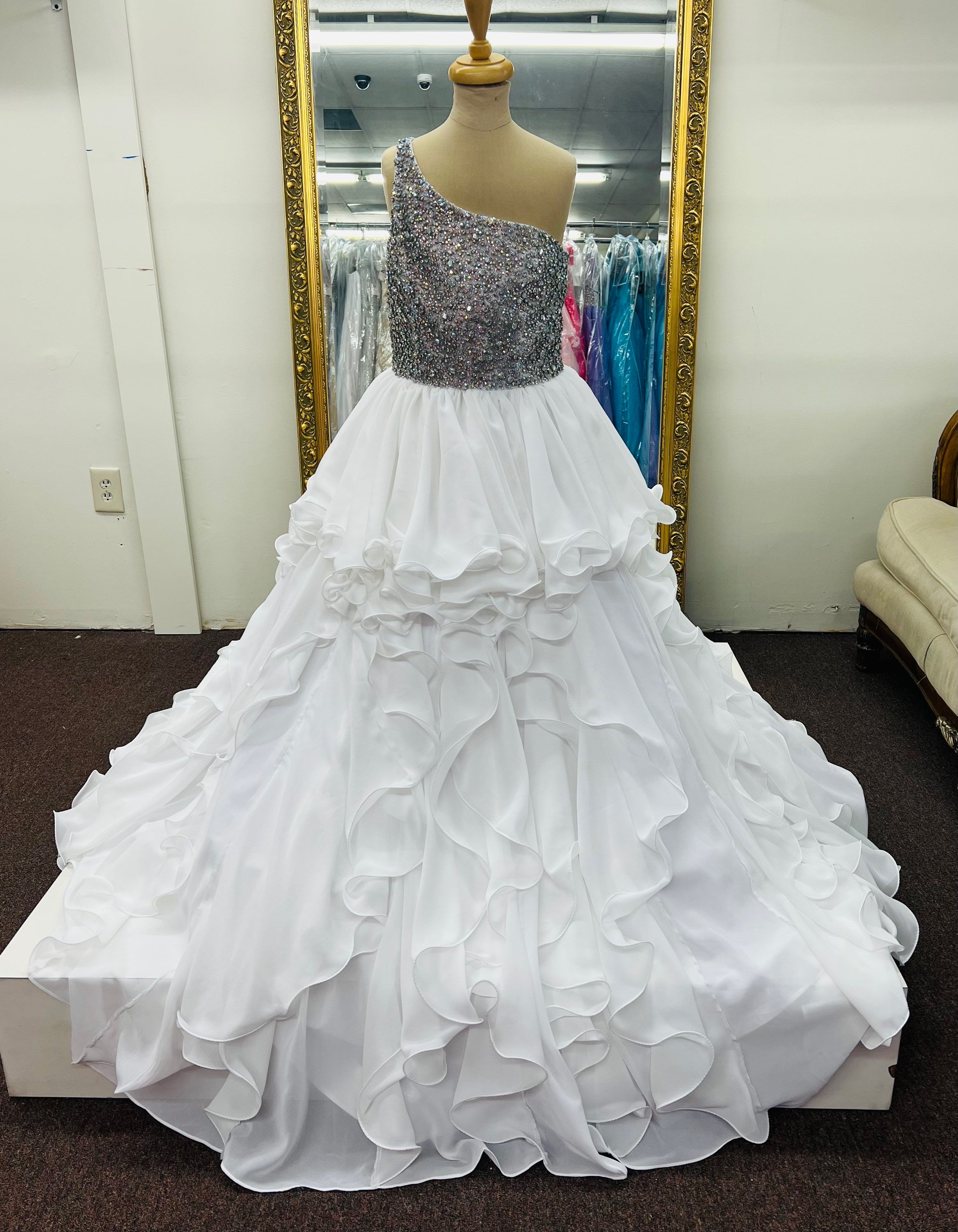 Ava Presley 38024 White