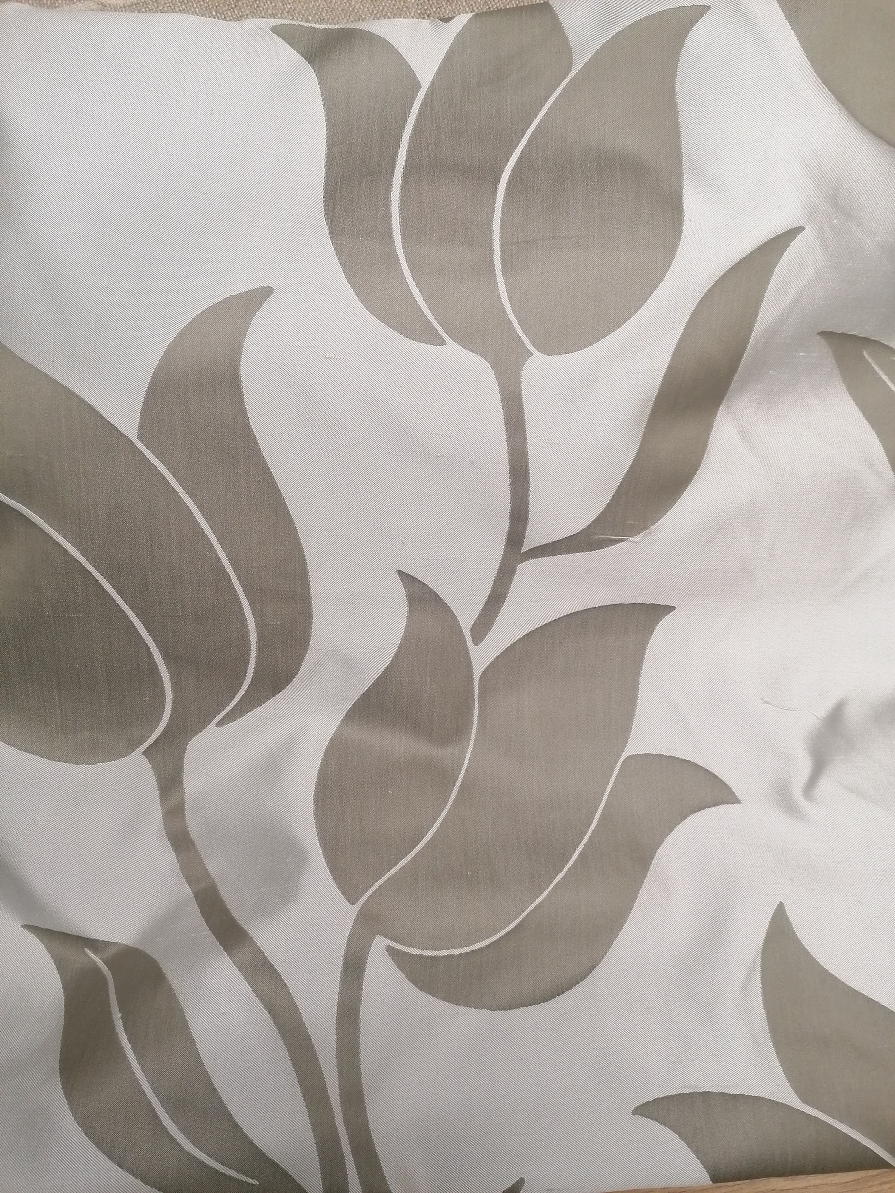 Giant tulip silk jacquard fabric reversible Contemporary silk SILK