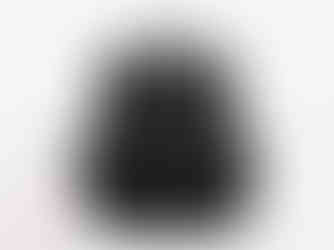 Mochila preta em couro legítimo