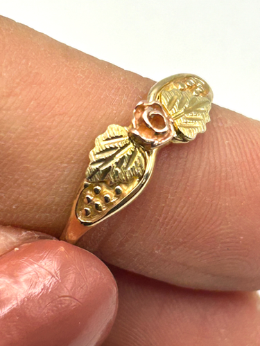 10K Black Hills Gold Flower Ring Size 6.75 | The Willow Tree Jewe