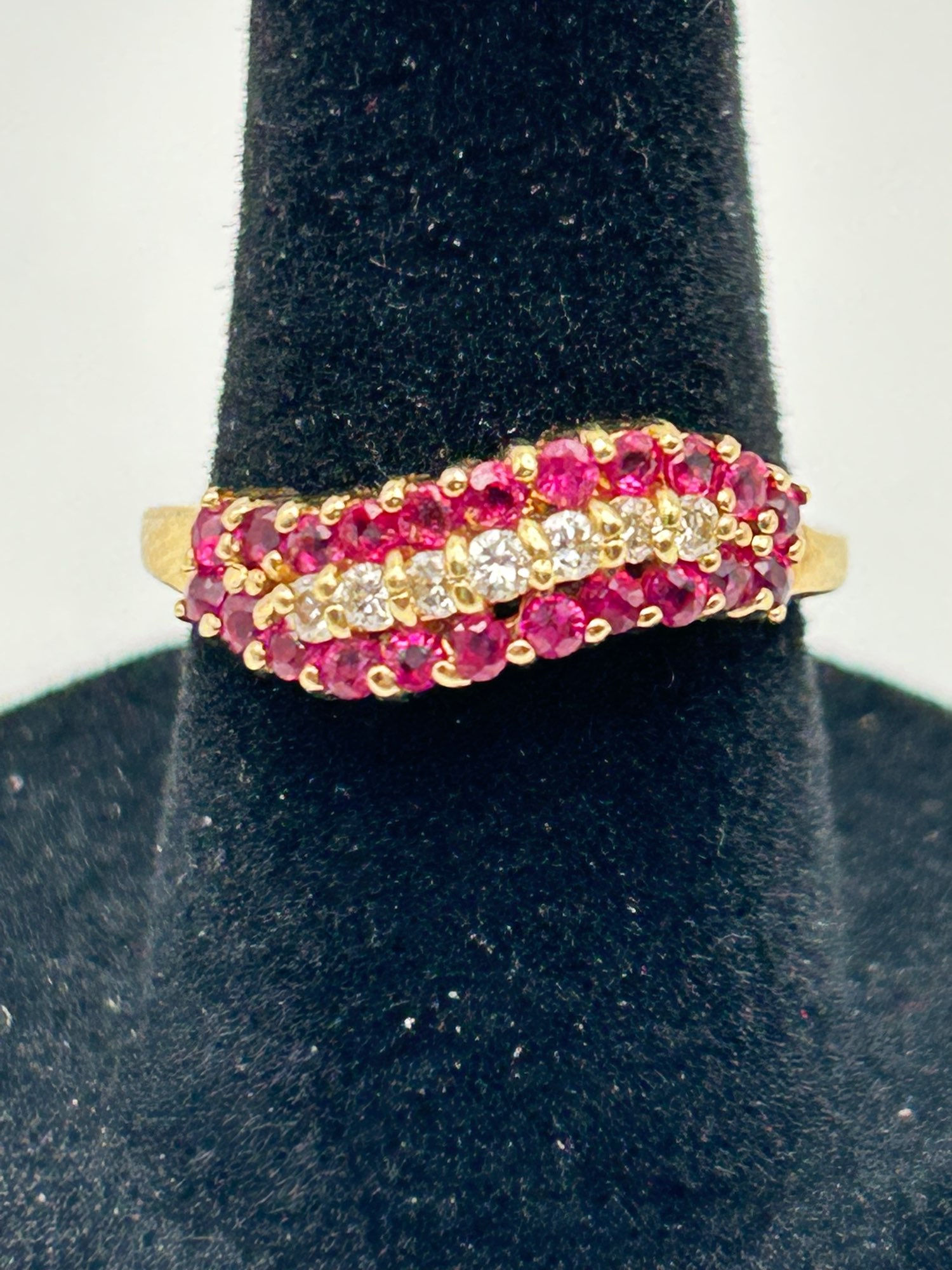 14K Yellow Gold Ruby & Diamond Ring Size 5 1/2