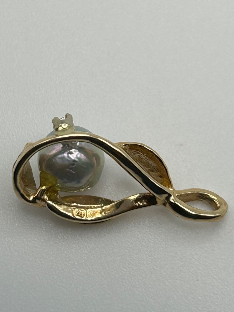Thumbnail: 14K Yellow Gold Silver Pearl & Diamond Pendant
