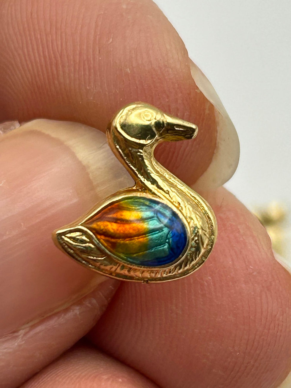 Thumbnail: 18K Yellow Gold Enamel Swan Earrings