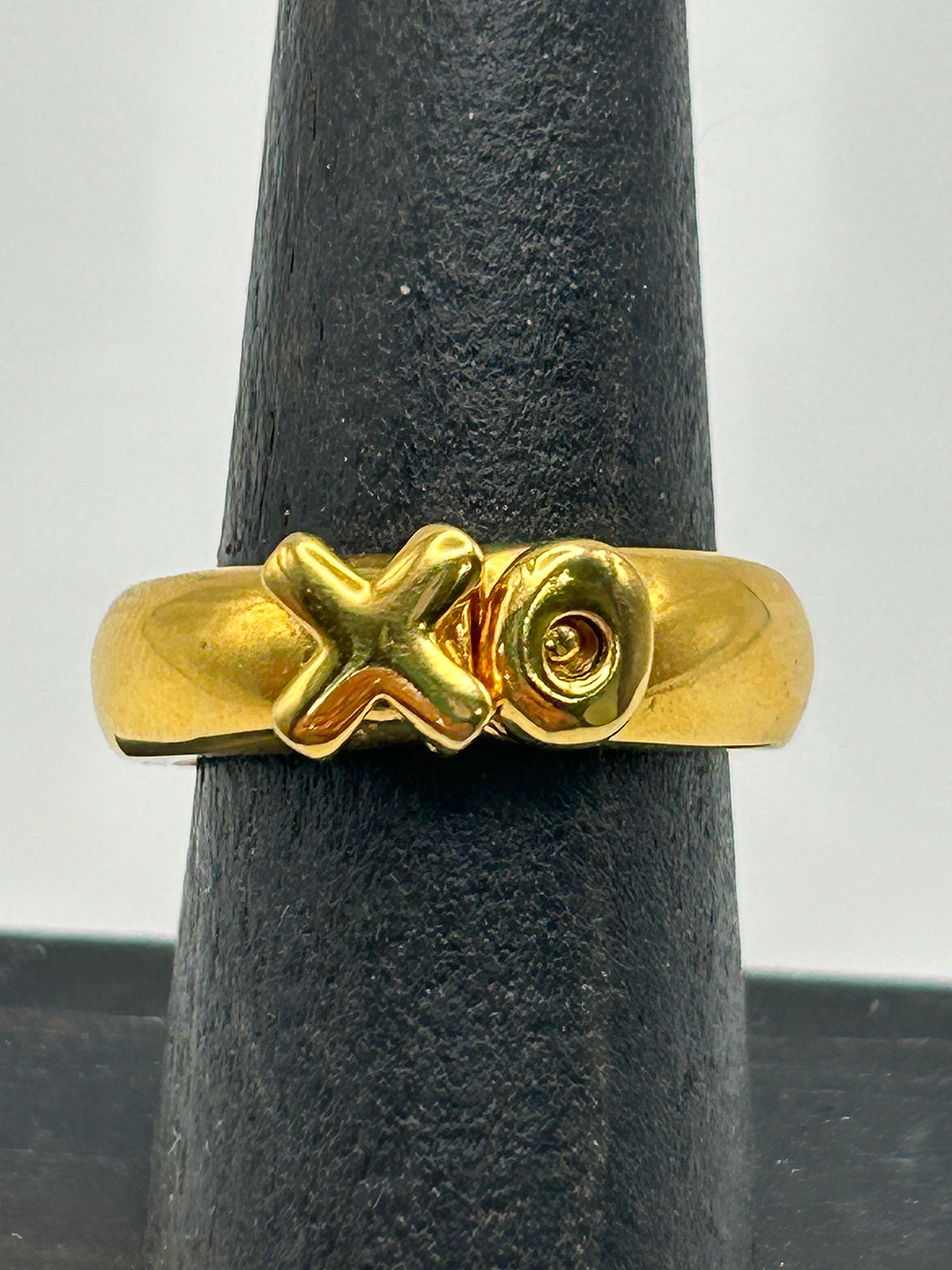 Gold Tone Secret Message XO Kisses Hinged Ring Size 7