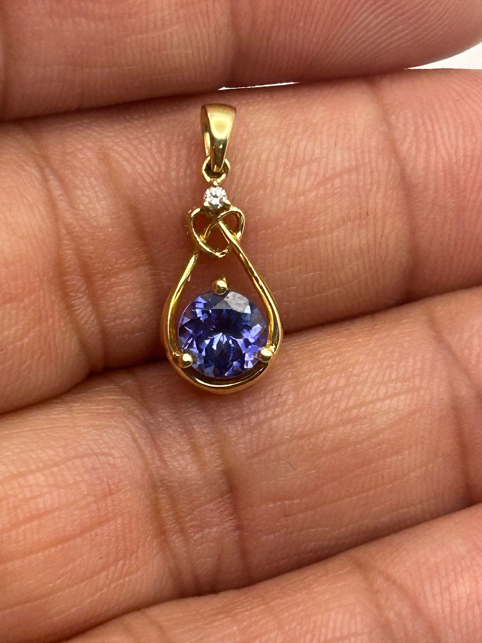 Thumbnail: 18K Yellow Gold Tanzanite & Diamond Pendant