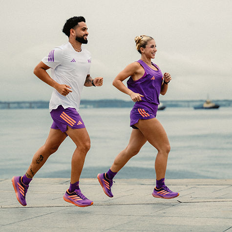 Modelos usando a nova coleção da adidas Maratona do Rio 2026