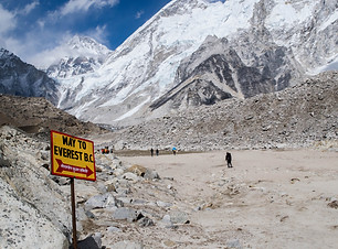 'Way_to_Everest_Base_Camp'_sign.jpg