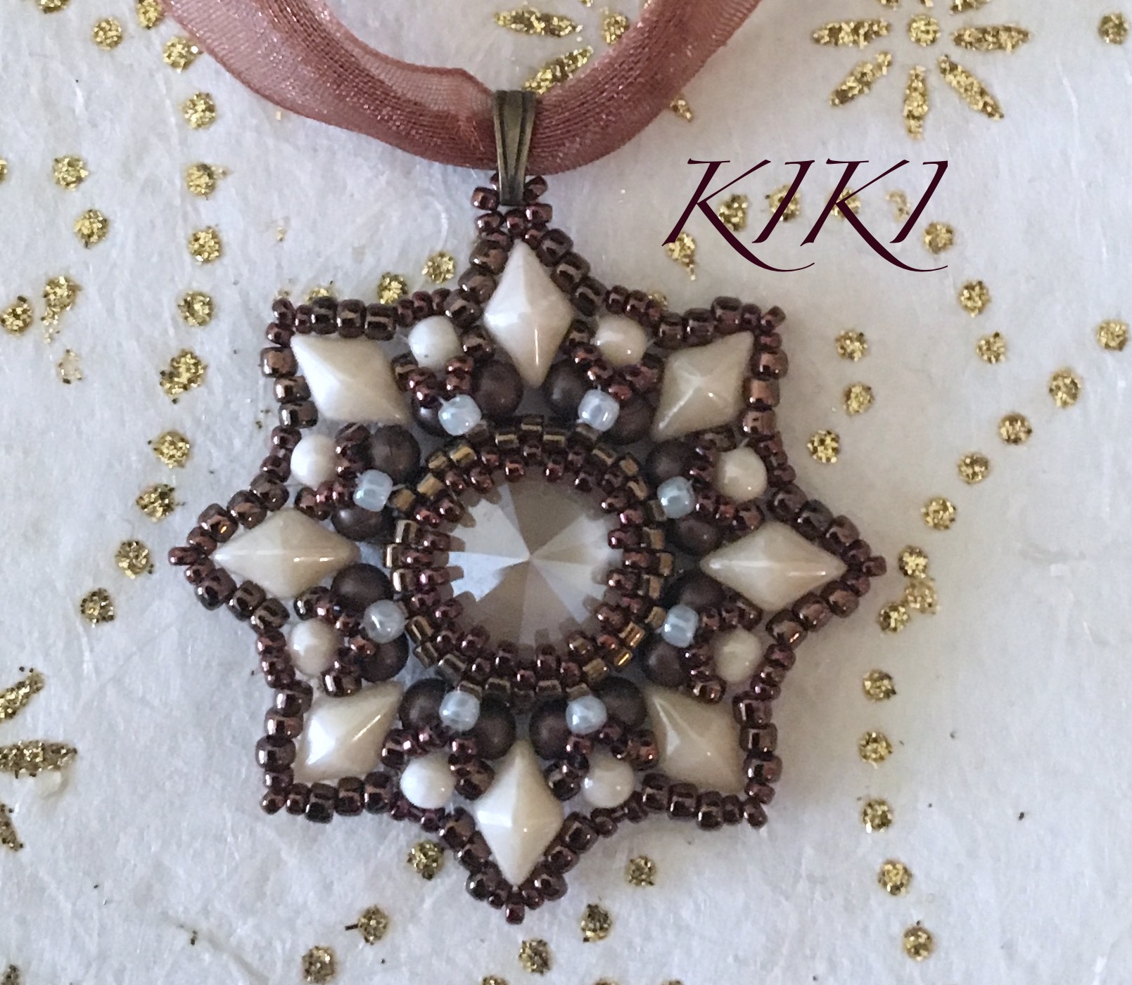 Pendant with diamonduos